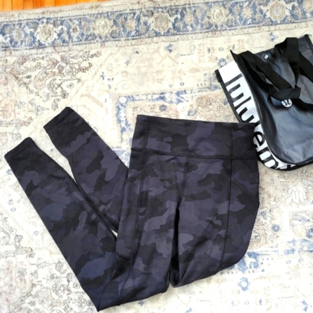 Lululemon Invigorate HR 28", Full Length, Size 2,4.